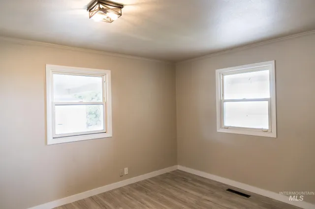 $304,999 | 2150 Park Avenue, Nyssa, OR 97913