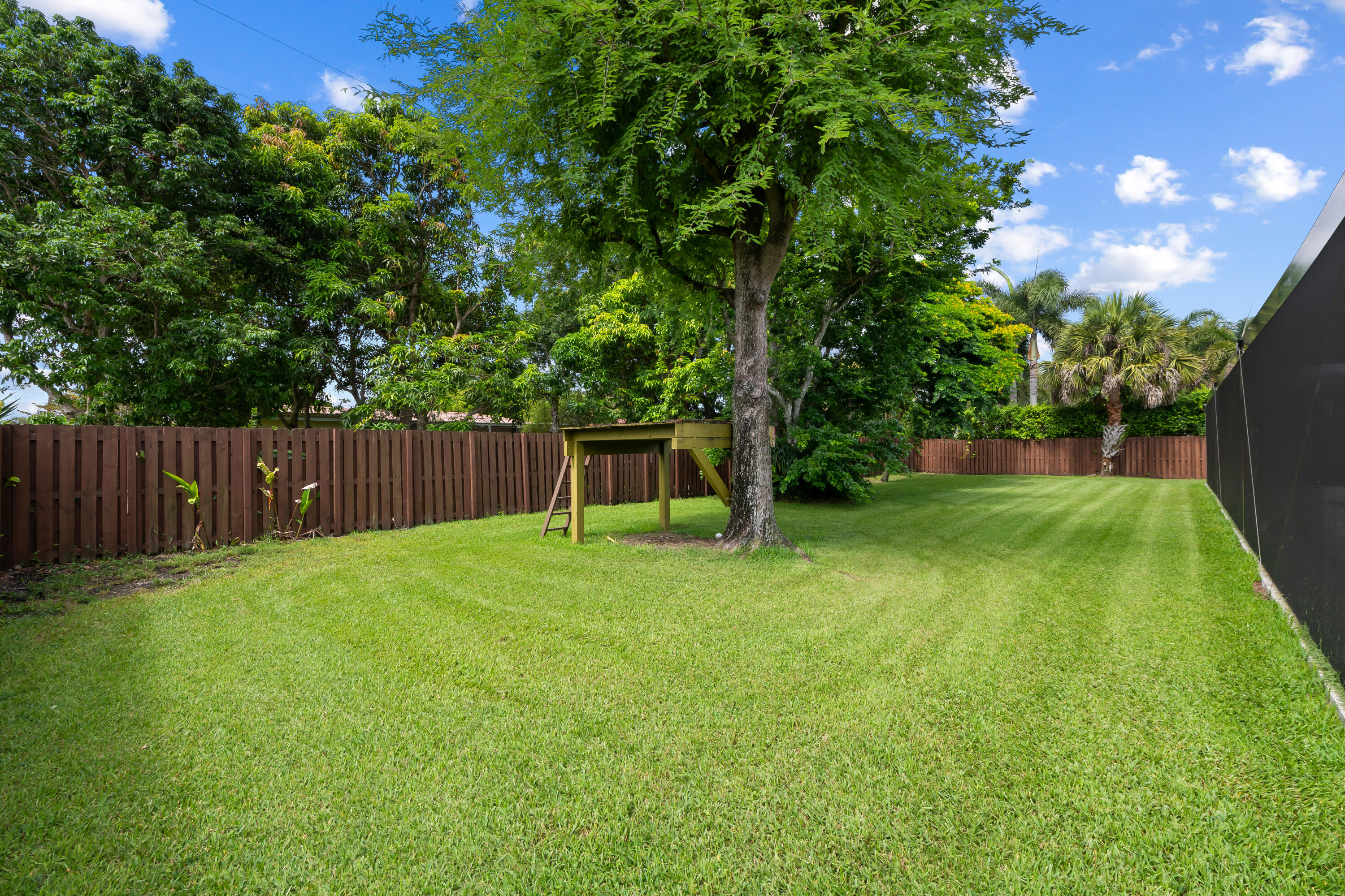 5720 Southwest 7th Street Plantation, FL 33317 - Photo 25 of 42 Backyard