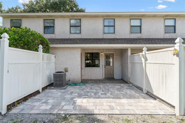 $370,000 | 104 Courtyard Villas Lane, Unit C7, St. Simons Island, GA 31522