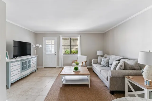 $370,000 | 104 Courtyard Villas Lane, Unit C7, St. Simons Island, GA 31522