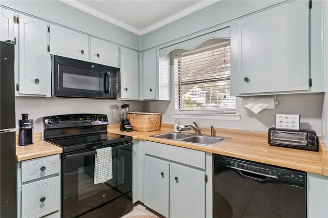 $370,000 | 104 Courtyard Villas Lane, Unit C7, St. Simons Island, GA 31522