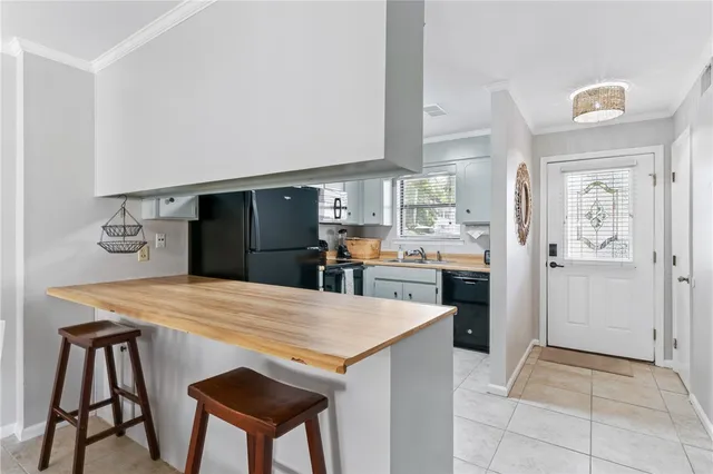 $370,000 | 104 Courtyard Villas Lane, Unit C7, St. Simons Island, GA 31522