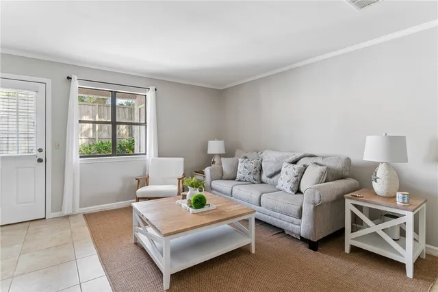 $370,000 | 104 Courtyard Villas Lane, Unit C7, St. Simons Island, GA 31522