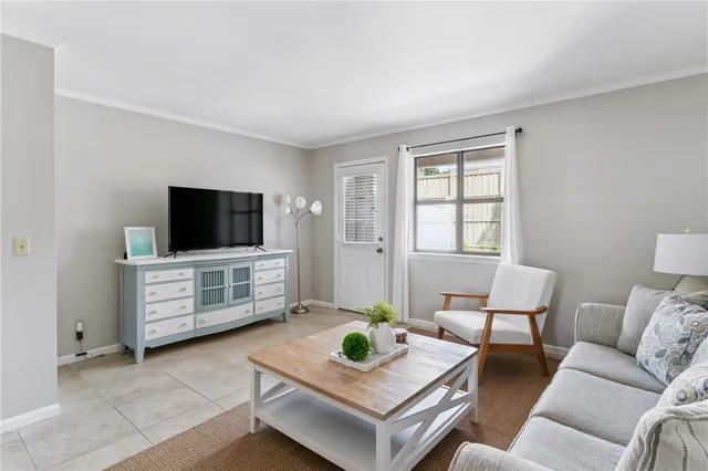 $370,000 | 104 Courtyard Villas Lane, Unit C7, St. Simons Island, GA 31522