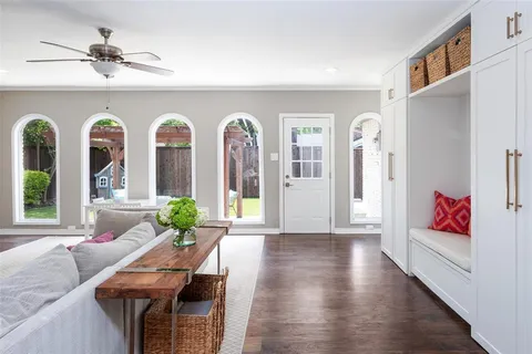 $950,000 | 3352 Princess Lane, Dallas, TX 75229