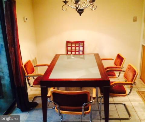 2220 Castle Rock Square, Unit 11C Reston, VA 20191 - Photo 5 of 18 Dining Room