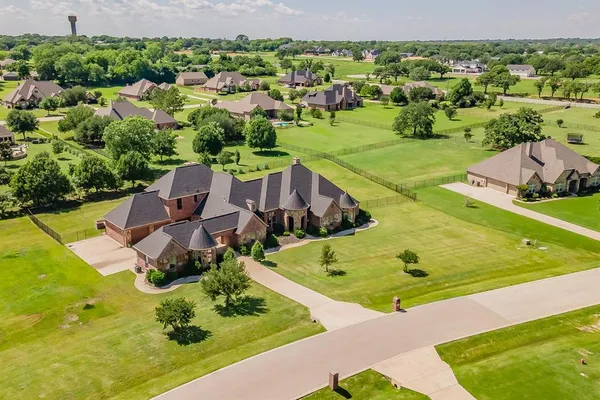 $999,500 | 112 Diamond Rose Drive, Burleson, TX 76028
