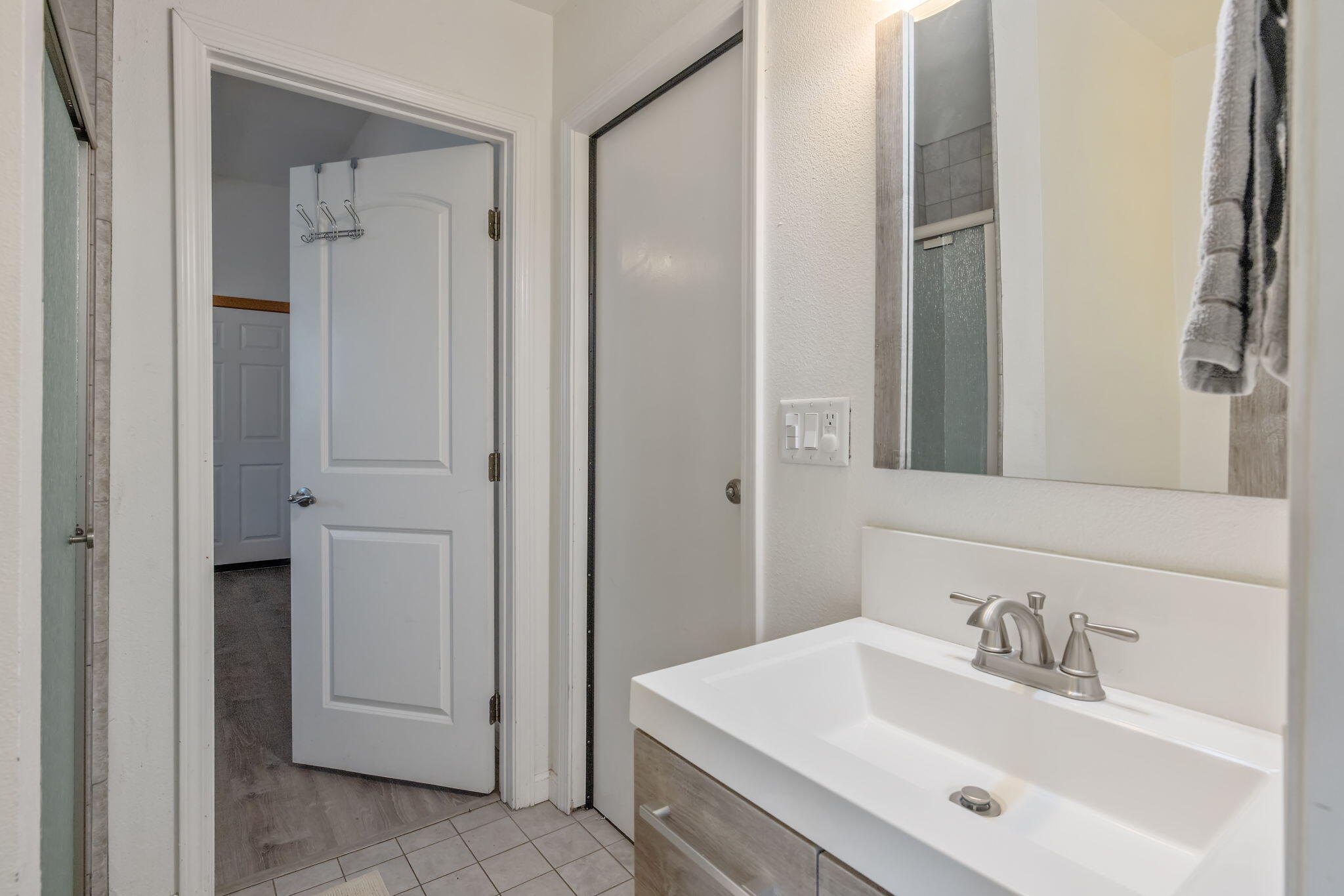 43677 Washburn Drive Three Rivers, CA 93271 - Photo 15 of 80 downstairs bath