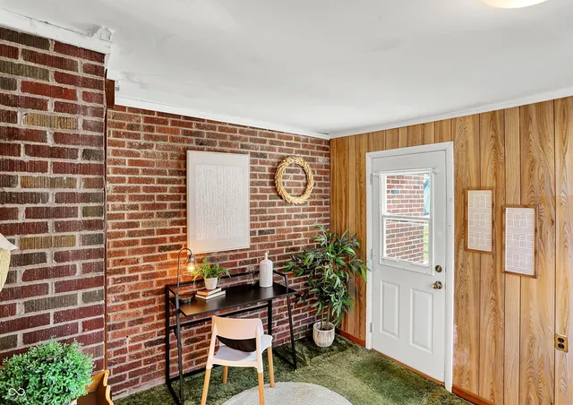 $200,000 | 410 North Main Street, Tipton, IN 46072