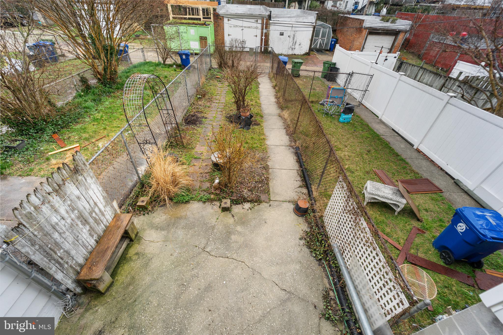 4412 Falls Road Baltimore, MD 21211 - Photo 28 of 30 Back Yard, Garage, and parking space that convey