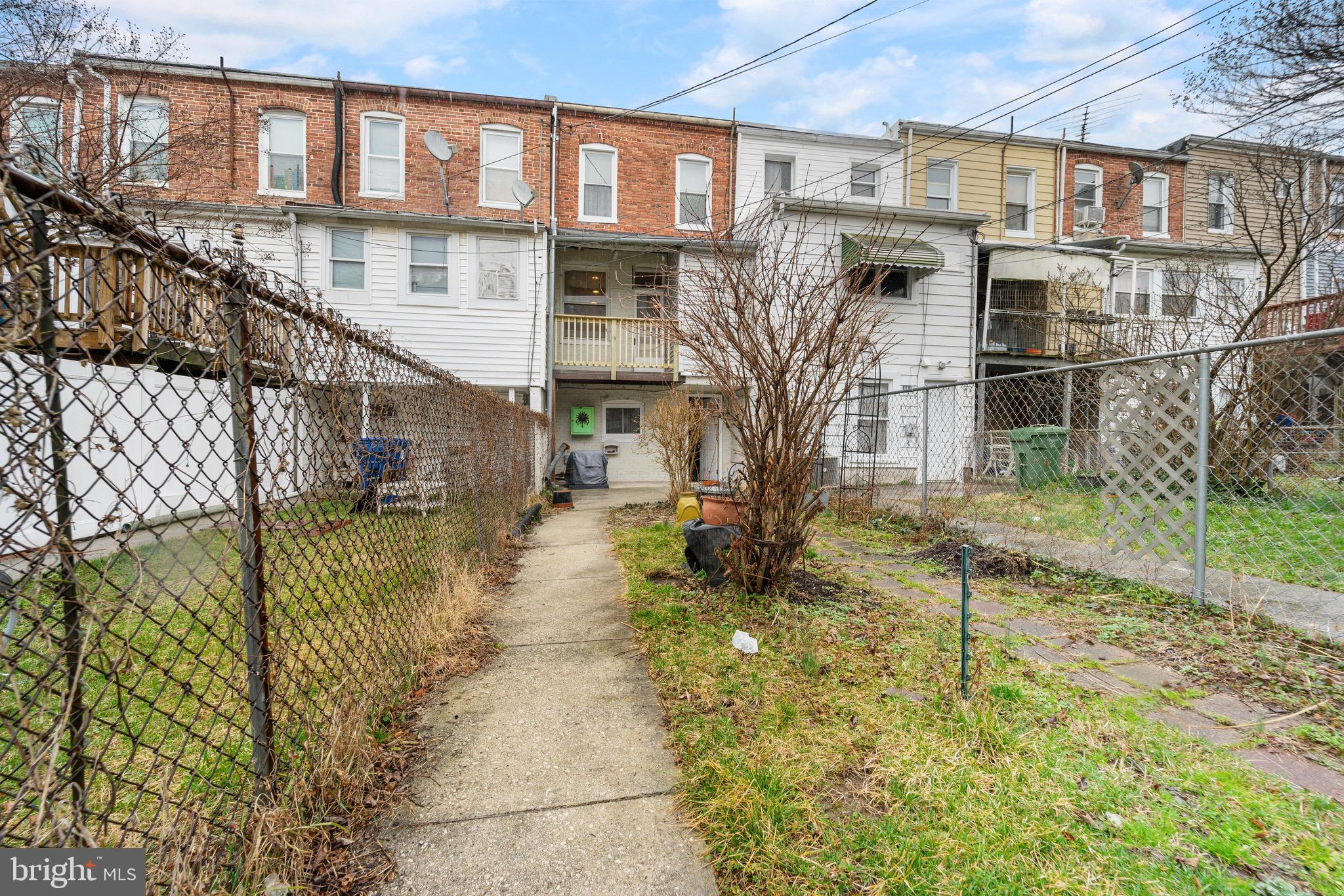 4412 Falls Road Baltimore, MD 21211 - Photo 29 of 30 Rear exterior