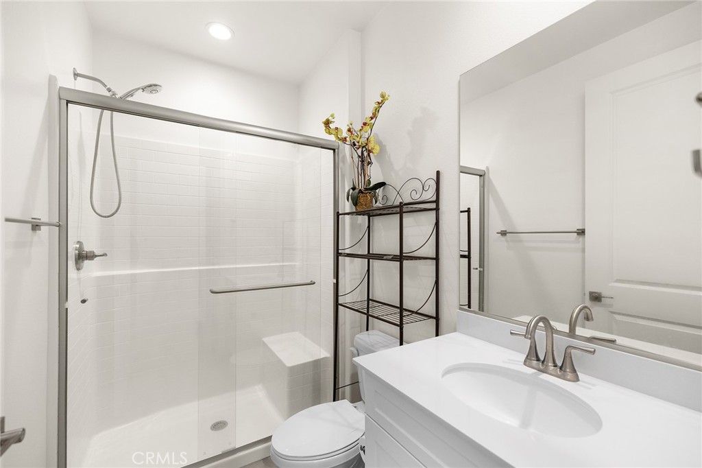 32265 Neal Lane Menifee, CA 92584 - Photo 16 of 42 Downstairs Full Bath