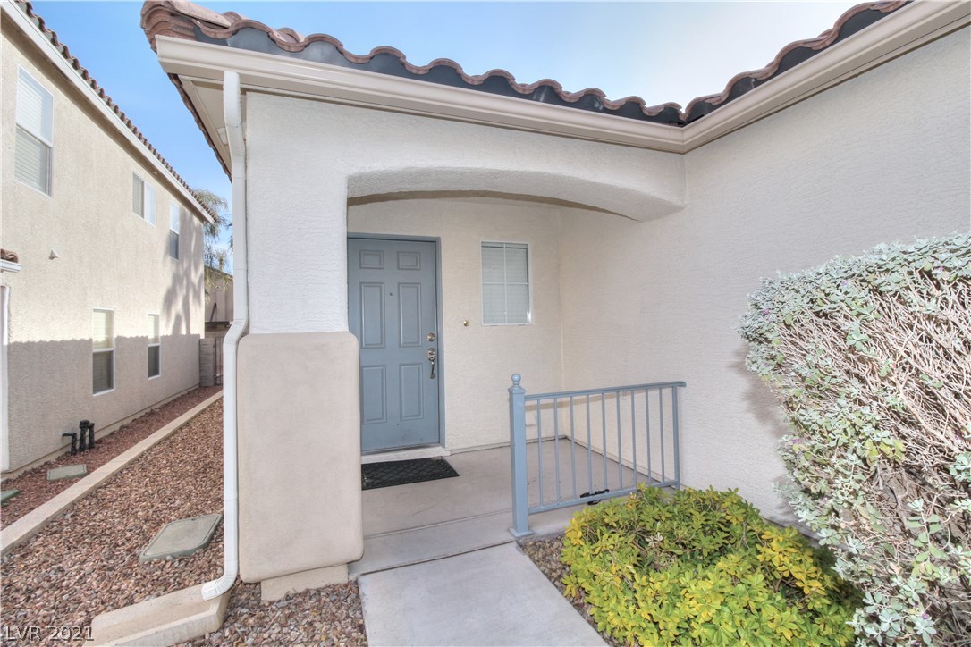 1116 Cathedral Ridge Street Henderson, NV 89052 - Photo 3 of 44 Gallery Image 3
