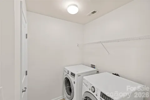$450,000 | 2435 Alyssa Lane, Charlotte, NC 28208