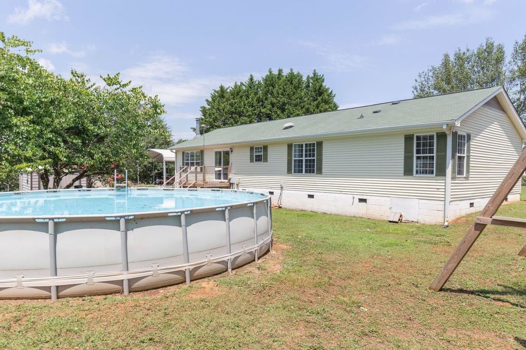 186 Woody Terry Road Seneca, SC 29678 - Photo 33 of 36 Gallery Image 33