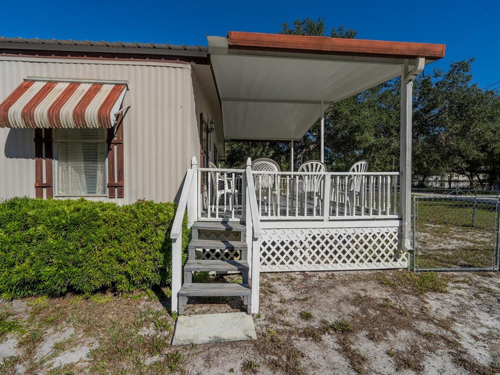 24797 Northeast 135th Street Salt Springs, FL 32134 - Photo 6 of 61