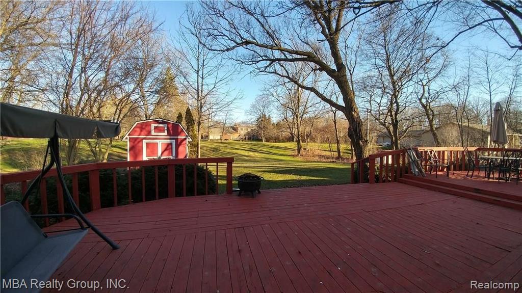 22271 West River Road Grosse Ile, MI 48138 - Photo 39 of 41