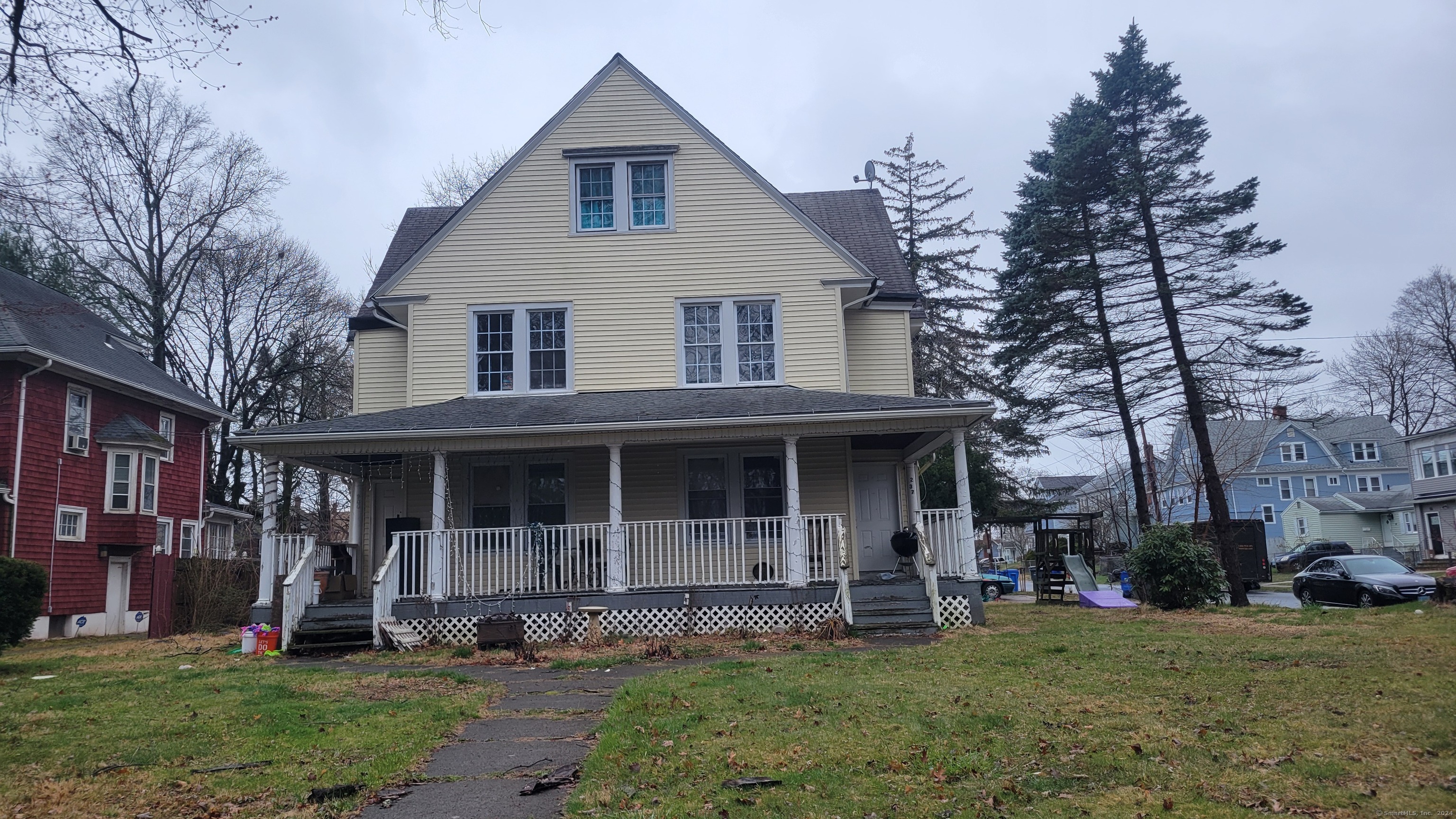 235-237 Ridgefield Street Hartford, CT 06112 - Photo 1 of 1