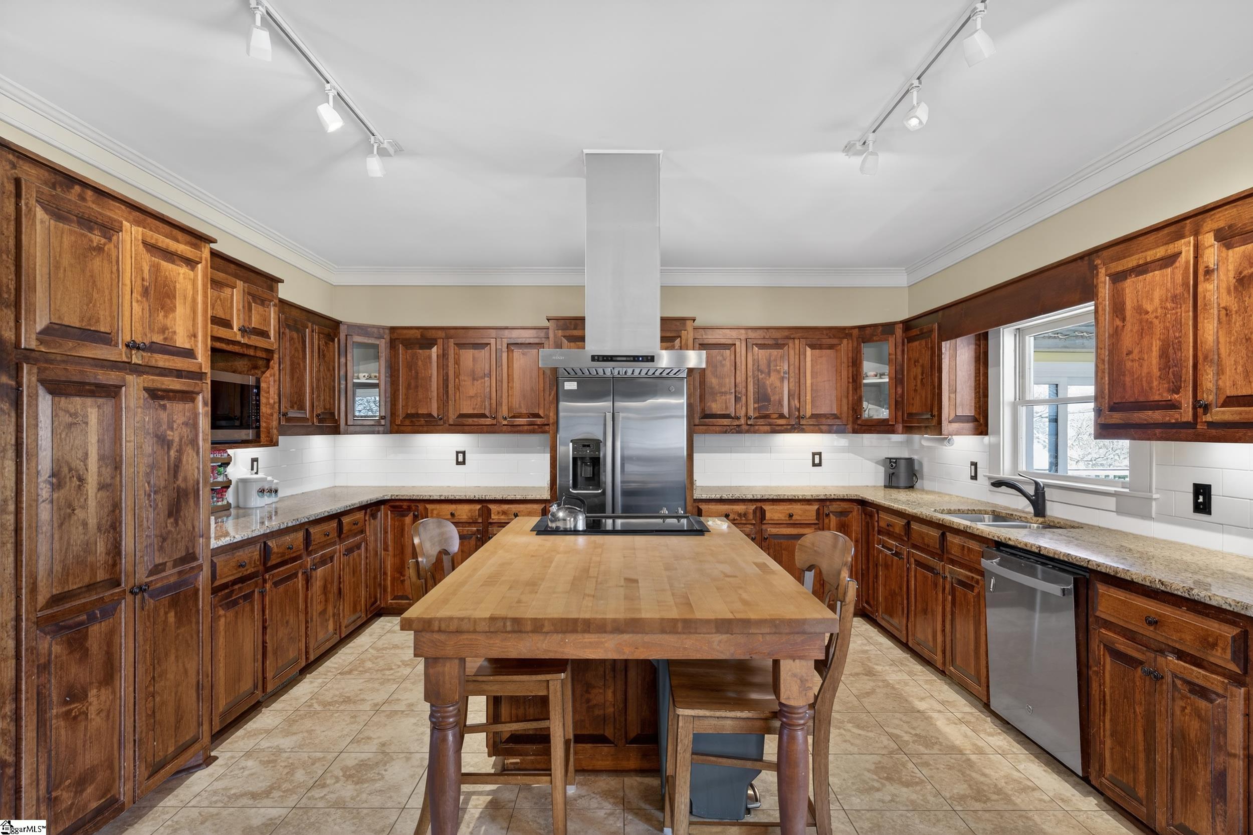 341 State Rd S-42-986 Chesnee, SC 29323 - Photo 10 of 37