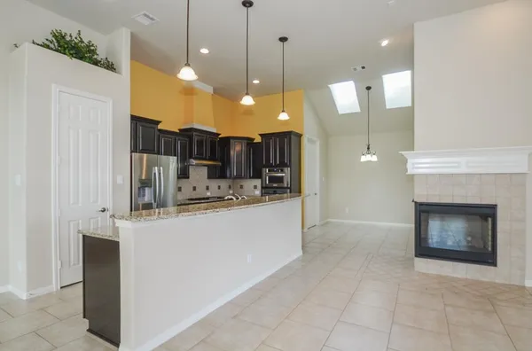 $3,000 | 6411 Edinburgh Court, Sugar Land, TX 77479