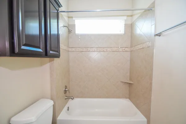 $3,000 | 6411 Edinburgh Court, Sugar Land, TX 77479
