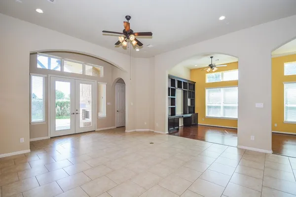 $3,000 | 6411 Edinburgh Court, Sugar Land, TX 77479