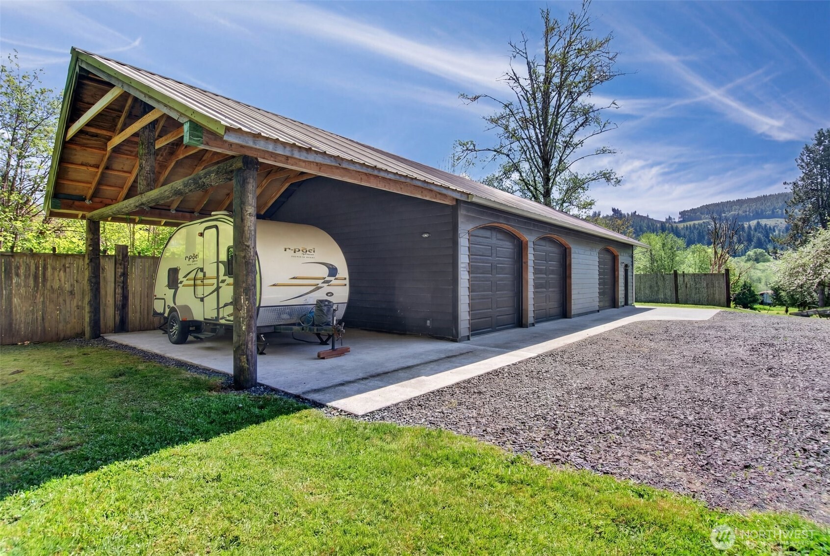 865 East Valley Road Skamokawa, WA 98647 - Photo 2 of 40