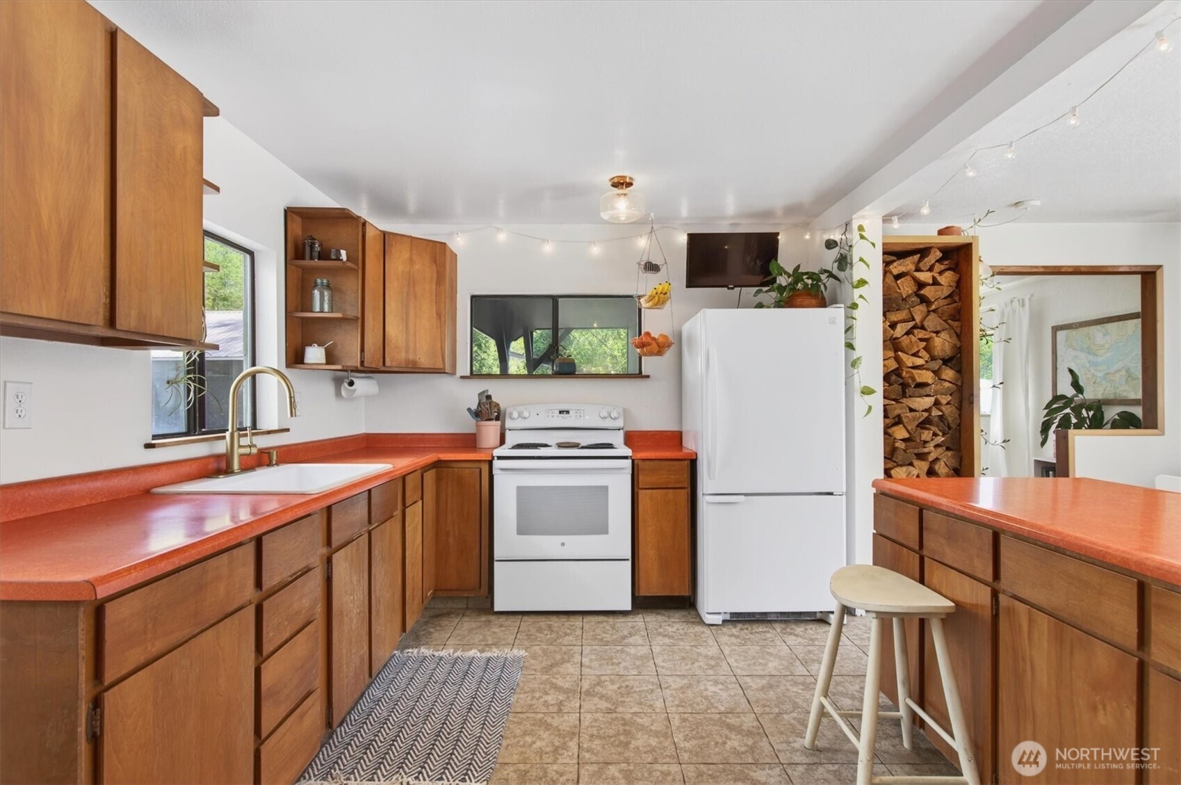 865 East Valley Road Skamokawa, WA 98647 - Photo 4 of 40