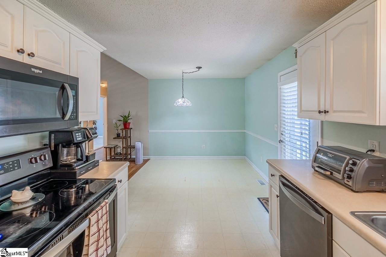 11 Parker Road Taylors, SC 29687 - Photo 13 of 29 Gallery Image 13