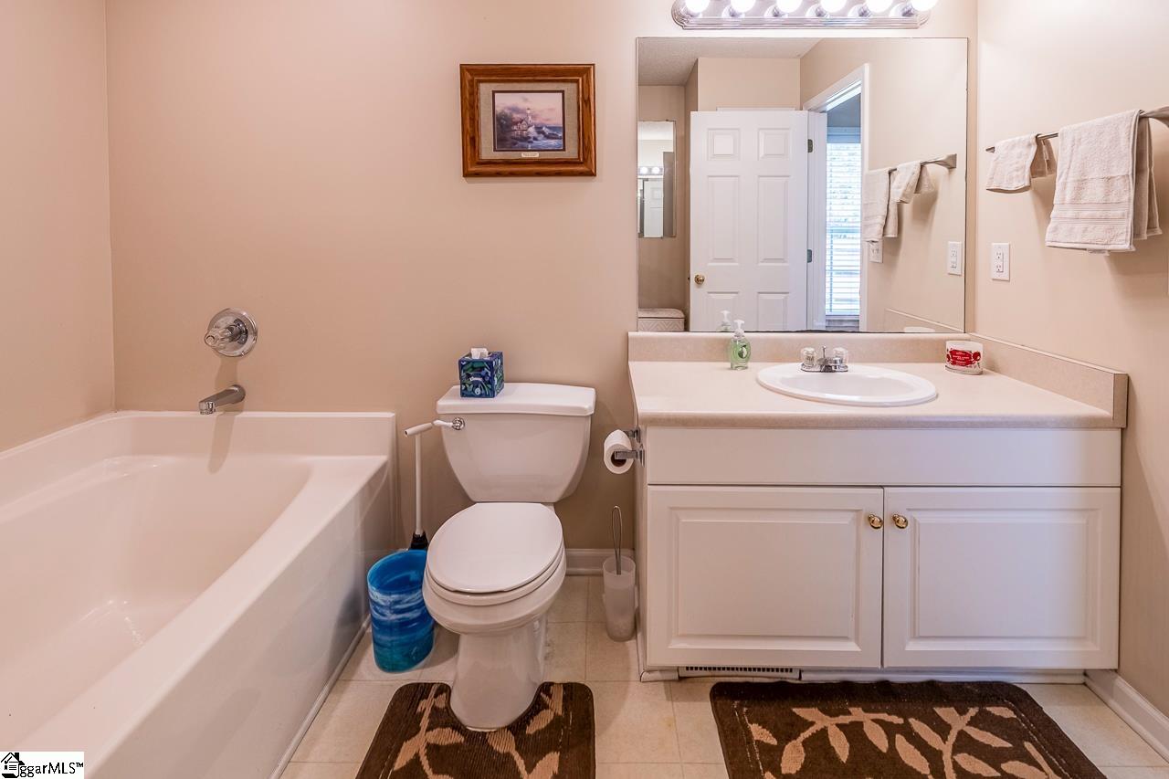 11 Parker Road Taylors, SC 29687 - Photo 19 of 29 Gallery Image 19