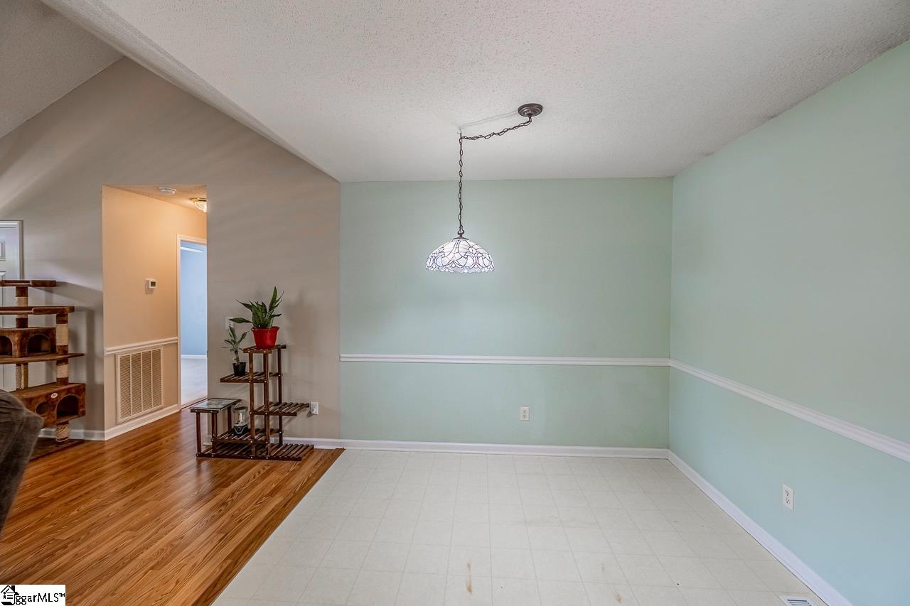 11 Parker Road Taylors, SC 29687 - Photo 8 of 29 Gallery Image 8