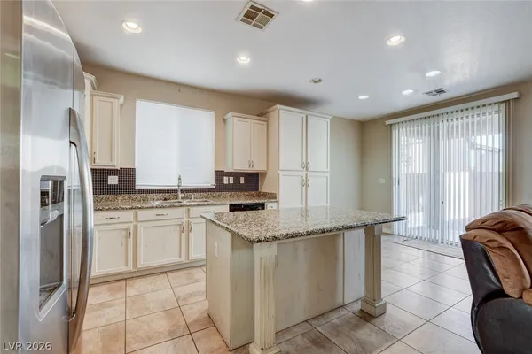 $480,000 | 540 Big Lake Street, Henderson, NV 89002