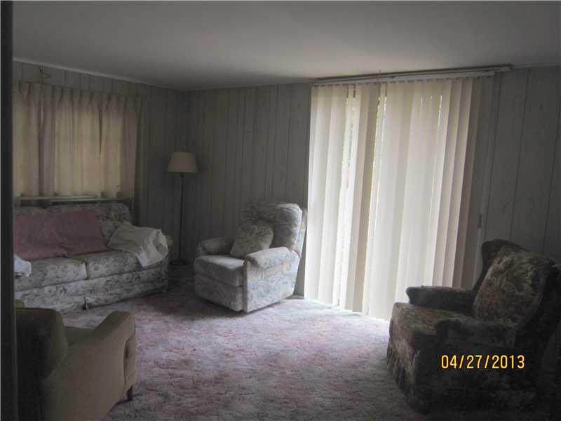 286 Berry Hill Road New Portland, ME 04961 - Photo 5 of 8 Den/Family/Great Room.