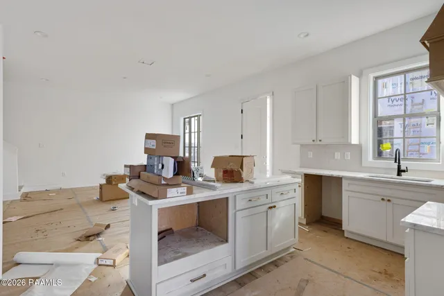 $299,000 | 905 Broyles Lane, Unit 400, Youngsville, LA 70592