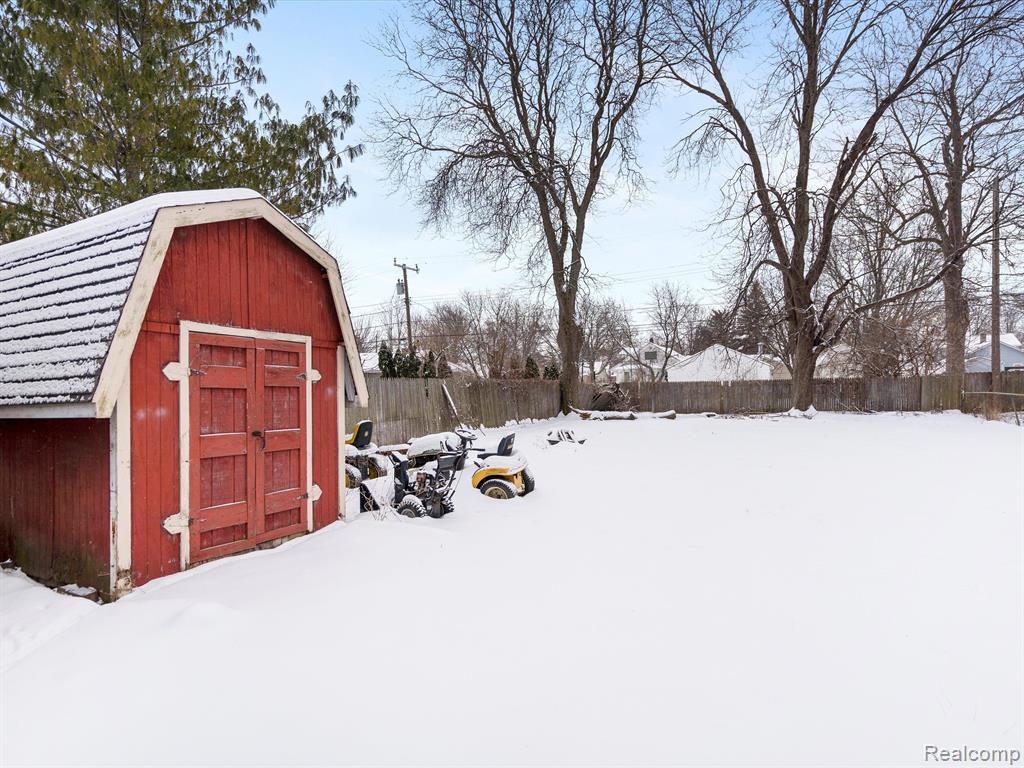 7240 Stephens Center Line, MI 48015 - Photo 21 of 22