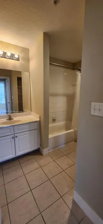 $2,500 | 1200 Town Center Drive, Unit 201, Jupiter, FL 33458