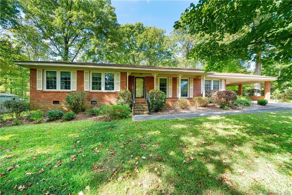 610 Plantation Road Lancaster, SC 29720 - Photo 2 of 33 Gallery Image 2