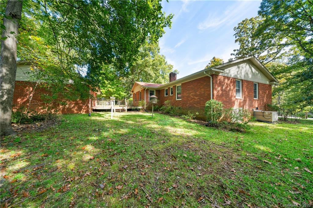 610 Plantation Road Lancaster, SC 29720 - Photo 8 of 33 Gallery Image 8
