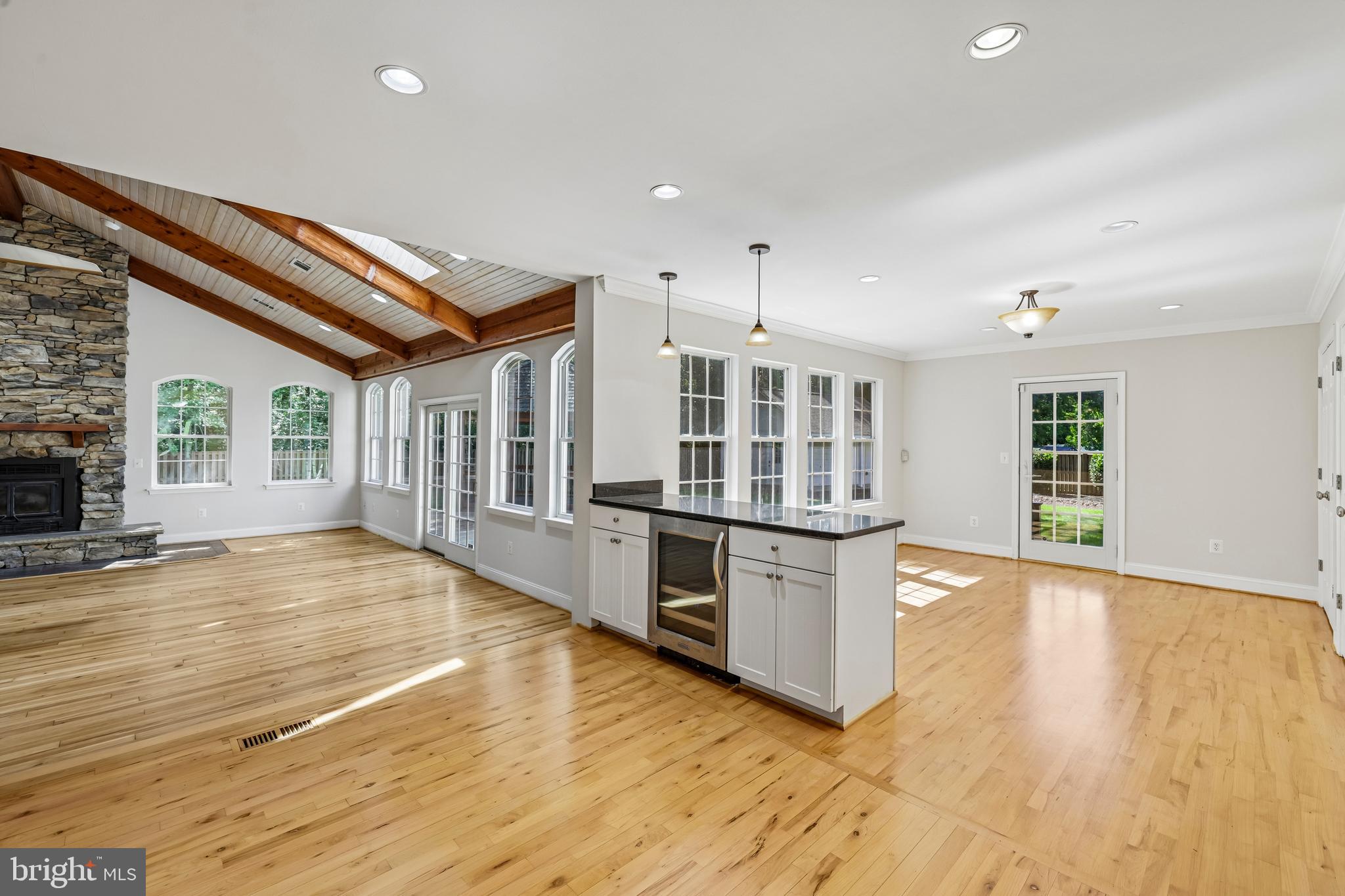 683 Powhatan Beach Road Pasadena, MD 21122 - Photo 24 of 70 Kitchen