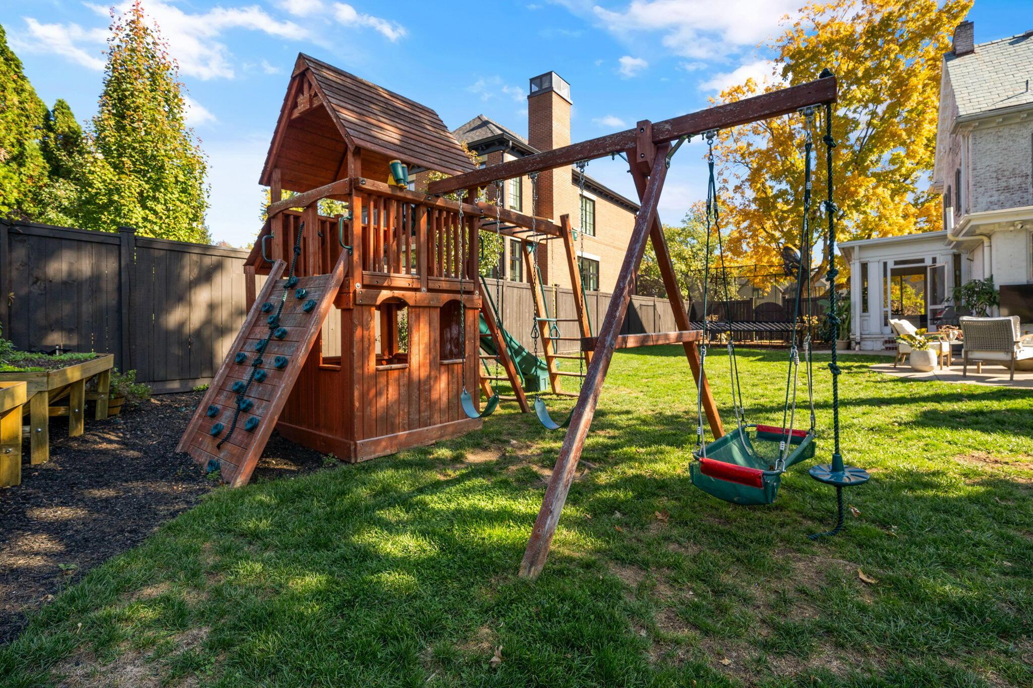 1695 Roxbury Road Columbus, OH 43212 - Photo 49 of 51 back yard swing set