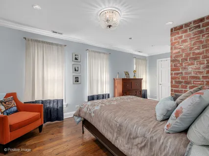 $749,900 | 54 North Ashland Avenue, La Grange, IL 60525