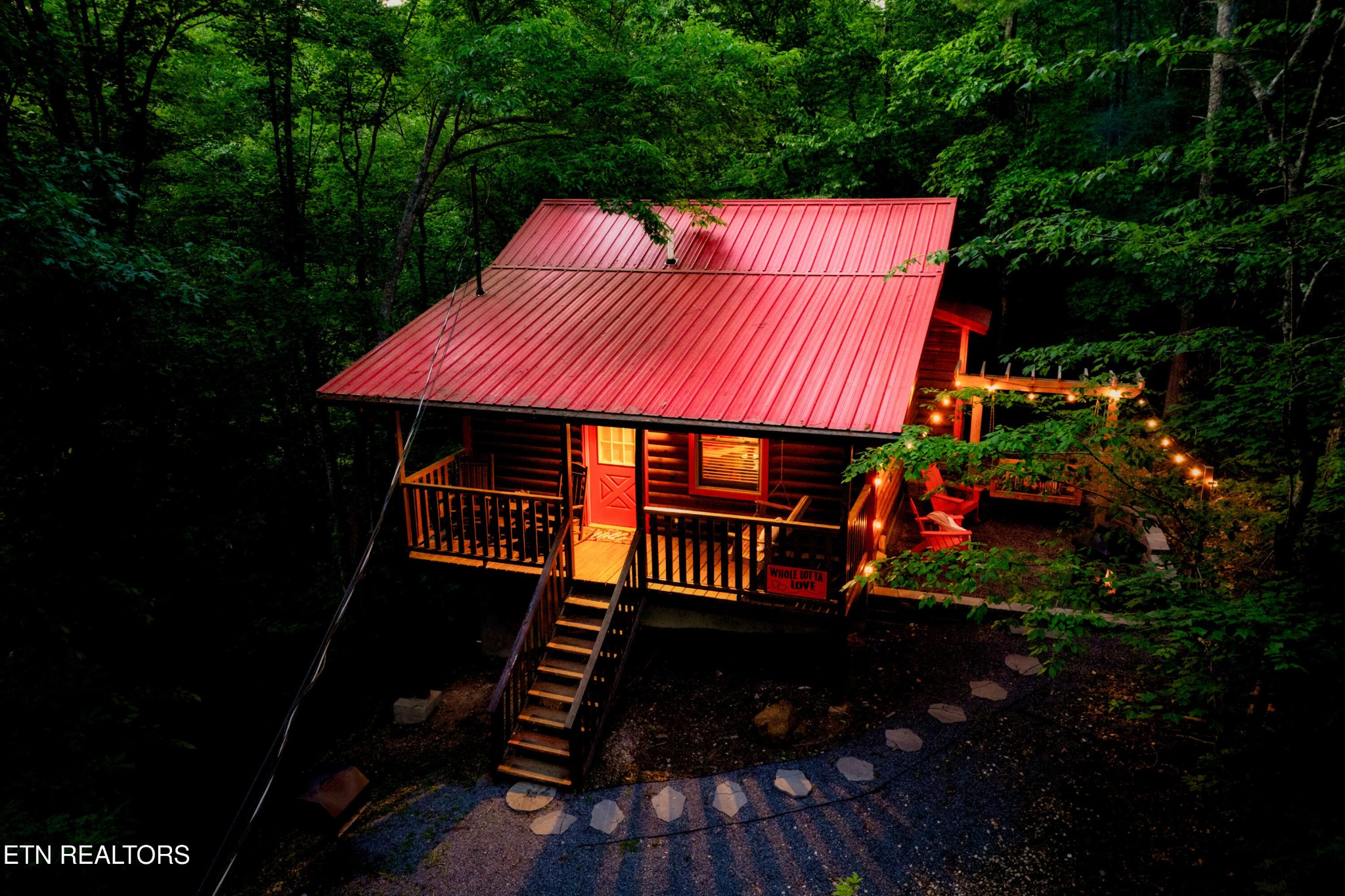 1044 Little Cove Road Sevierville, TN 37863 - Photo 30 of 31 Gallery Image 30