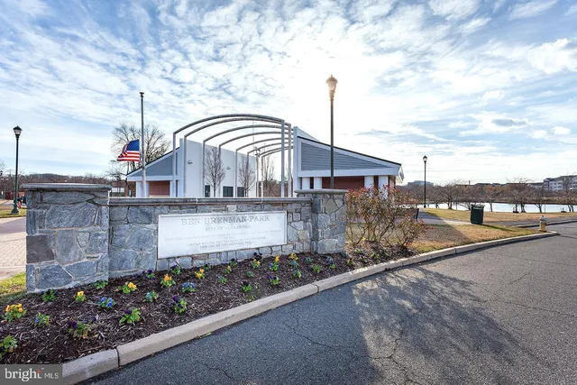 $229,000 | 4600 Duke Street, Unit 600, Alexandria, VA 22304