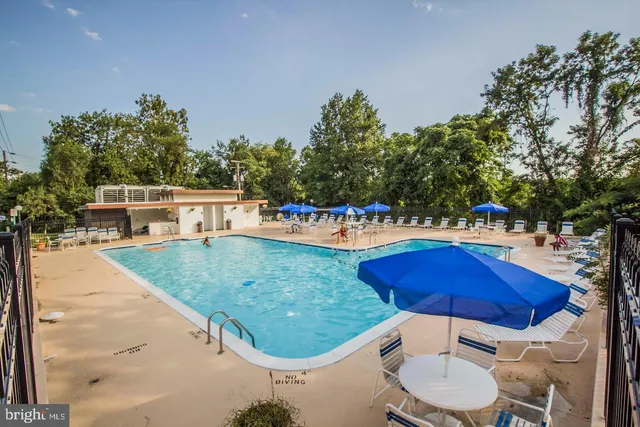 $229,000 | 4600 Duke Street, Unit 600, Alexandria, VA 22304