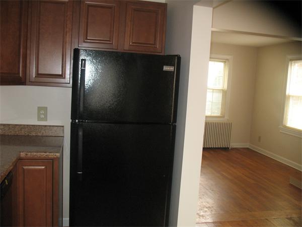 8 Colony Road, Unit 1 West Springfield, MA 01089 - Photo 3 of 5 Gallery Image 3