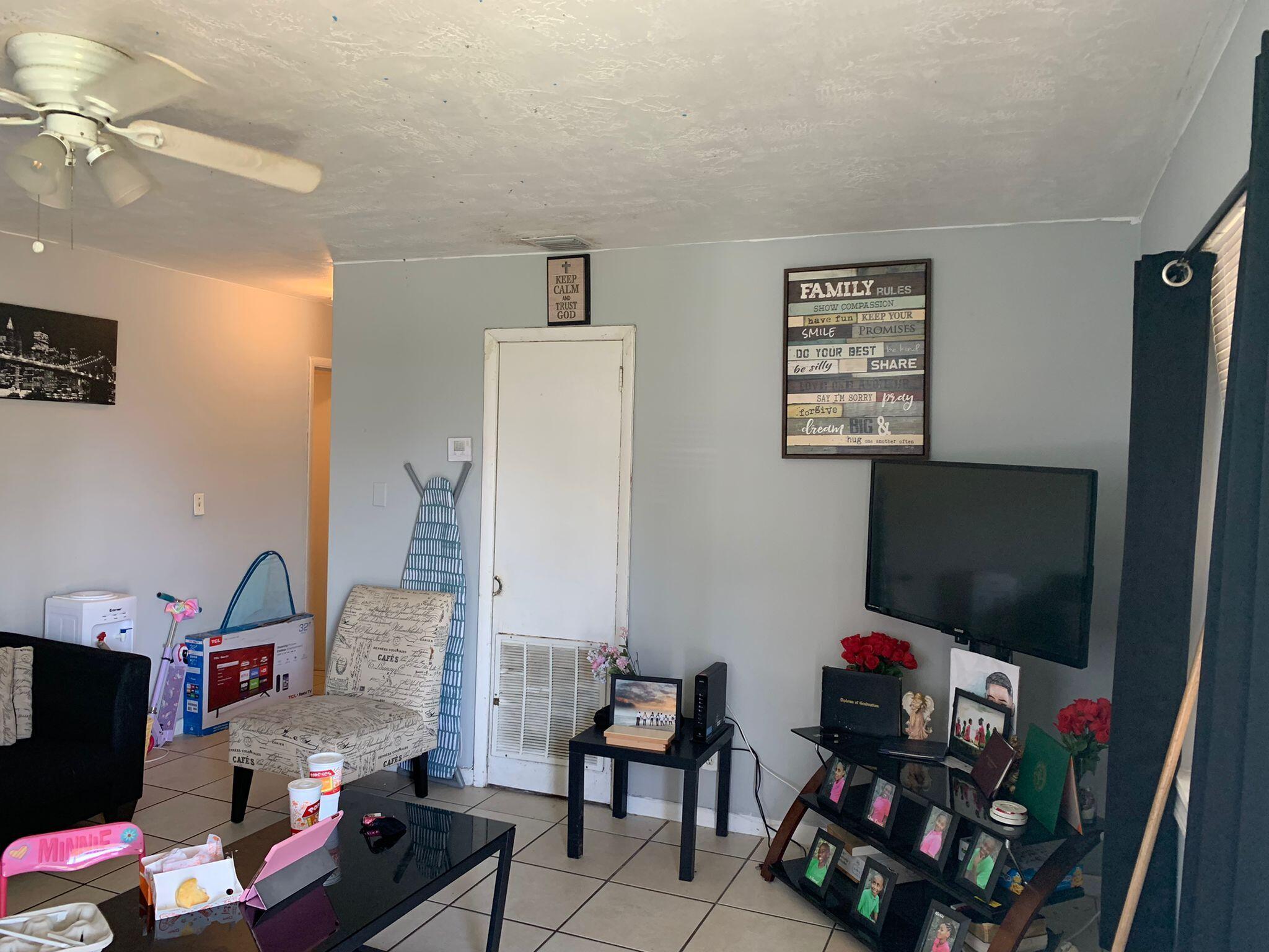 1000 West 3rd Street Riviera Beach, FL 33404 - Photo 3 of 11 PHOTO-2022-07-25-07-58-56