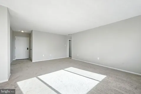 $174,900 | 2059 Huntington Avenue, Unit 503, Alexandria, VA 22303