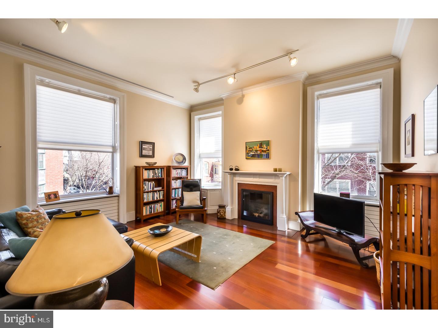 2100-2 Locust Street Philadelphia, PA 19103 - Photo 12 of 25 Living Room