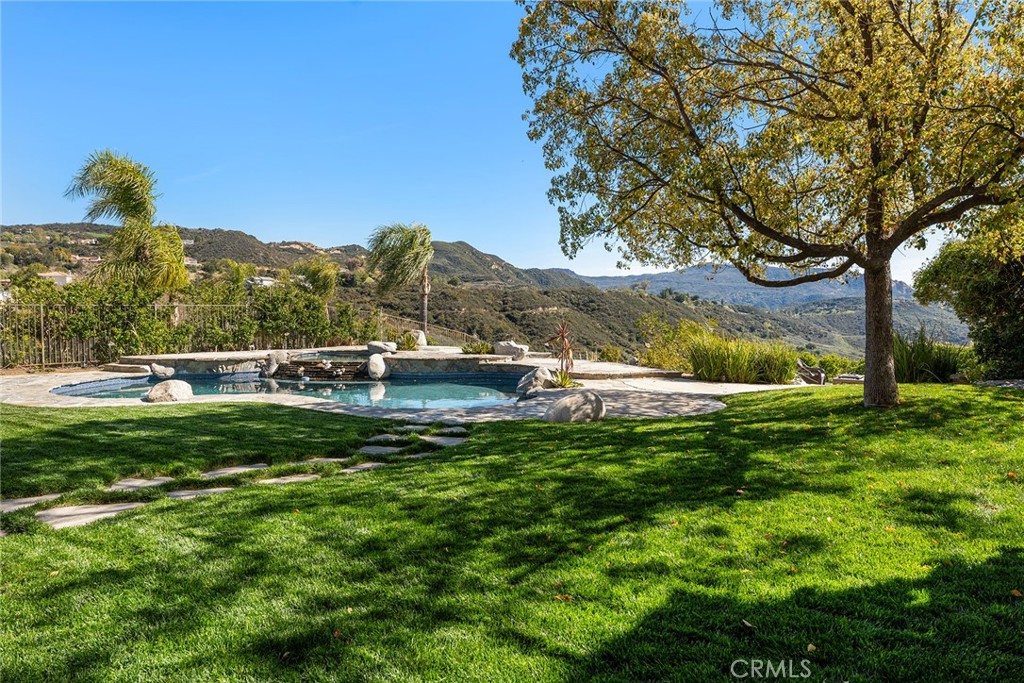 24920 Pso Del Rancho Calabasas, CA 91302 - Photo 32 of 58 Grassy Backyard