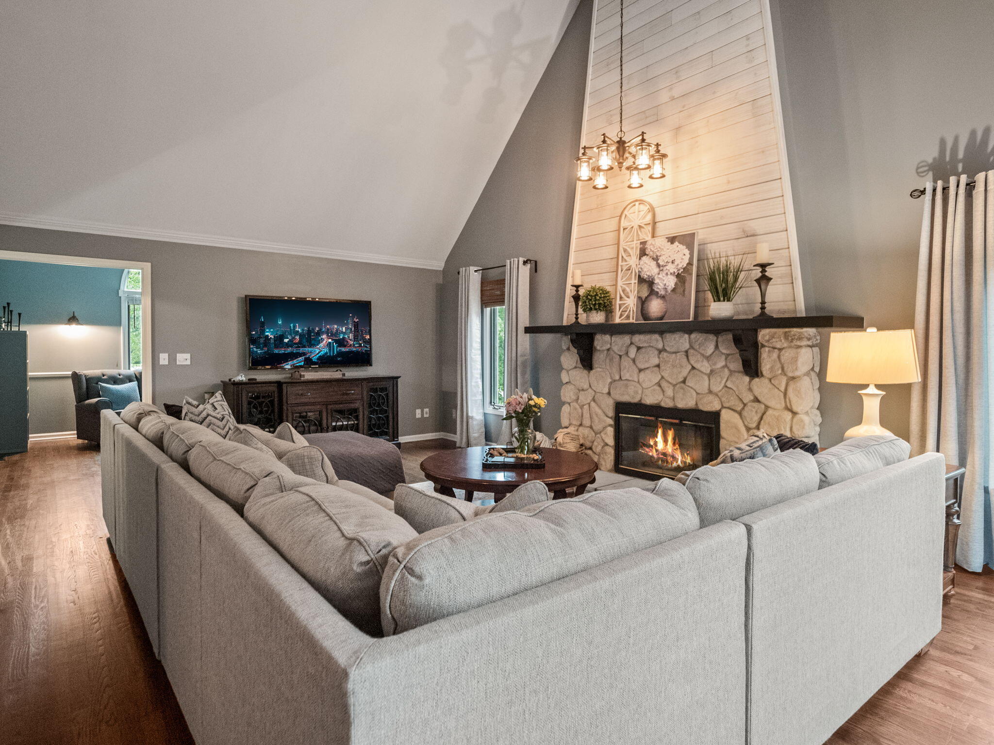 10889 Ridge View Trail Fenton, MI 48430 - Photo 6 of 56 17-web-or-mls-P2677769